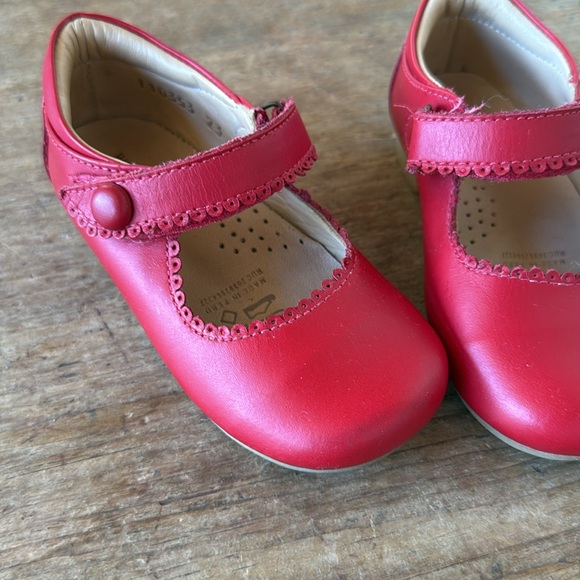 Wild Wawa - Picture 2 of 5